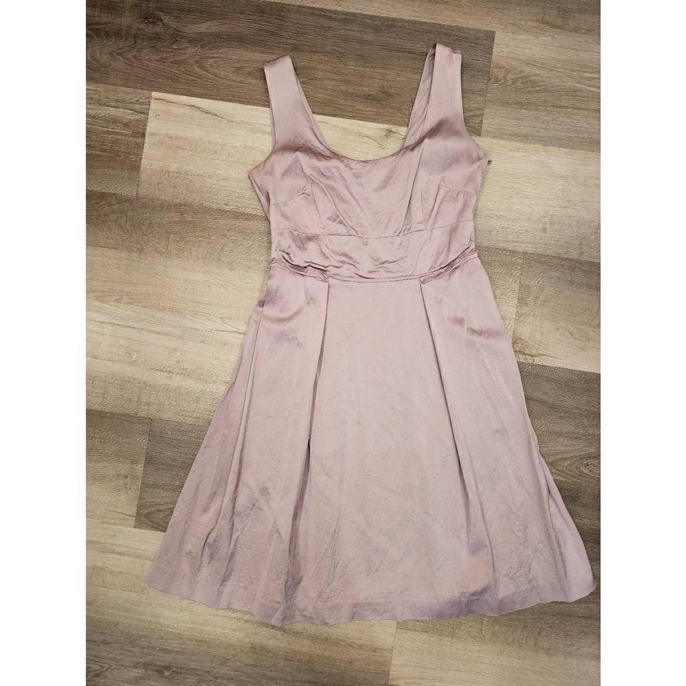 Ann Taylor size 2 Womens Lavender silver shimmer Dress